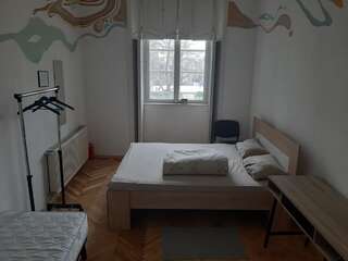 Хостелы Art Hostel Львов Классический двухместный номер с 1 кроватью и видом на город-3