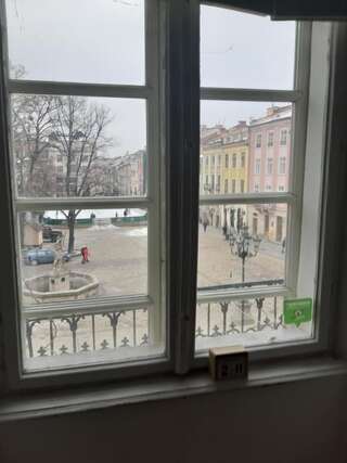 Хостелы Art Hostel Львов Односпальная кровать в общем номере с 10 кроватями-2